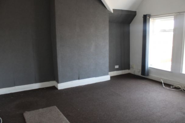 Myers Road West, Liverpool, L23 - Photo 1