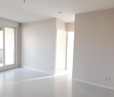 Location Appartement 2 pièces 43m² MONT DE MARSAN 40000 - Photo 4