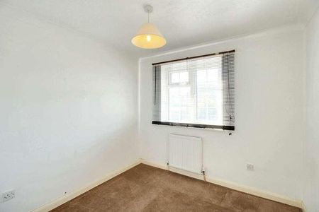 Naseby Avenue, Folkestone, CT20 - Photo 5