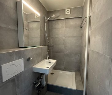 Sanierte 1.5-Zimmerwohnung im 1. Stock mit Balkon - Photo 1