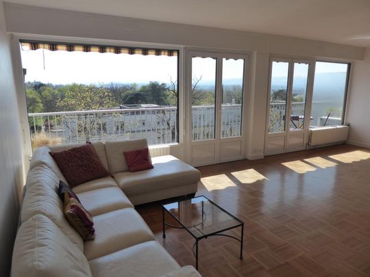 Location Appartement 5 pièces 114m² STE FOY LES LYON 69110 - Photo 1