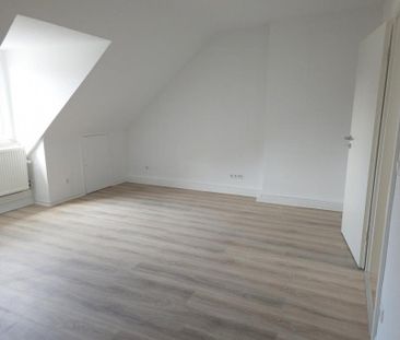 Charmante Dachgeschosswohnung in Ohligs - Photo 4