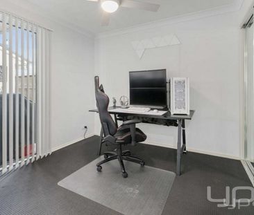 Private, Low-Maintenance Living Just Steps from Bumblebee Park - Photo 6