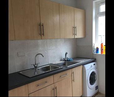 1 Bed Terraced House, Boxmoor Road, HA3 - Photo 3