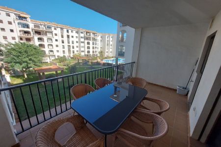 2 Bedroom Apartment For Rent in La Duquesa, Málaga - Photo 5