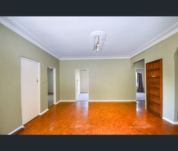 1 Tynan Street, Orange, NSW 2800 - Photo 6