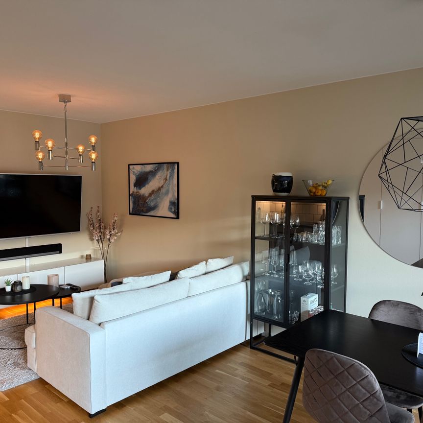 Göran Elgfelts Gata, Täby - Foto 1