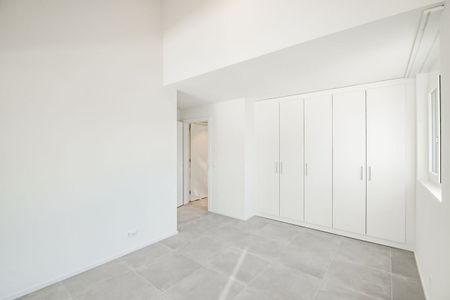 Beautiful new duplex penthouse in St-Prex 2 steps from the lake! - Photo 5