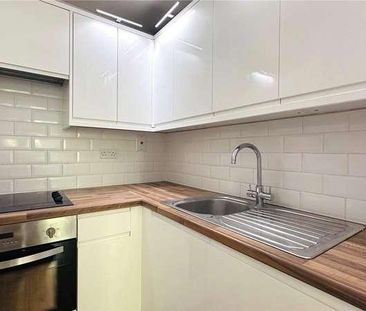 Aldous House, Church Street, Staines-upon-thames, Surrey, TW18 - Photo 3
