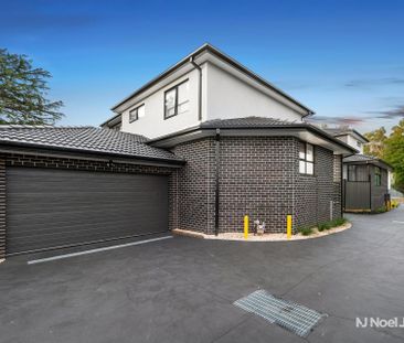2/8 Fyfe Avenue, RINGWOOD - Photo 1