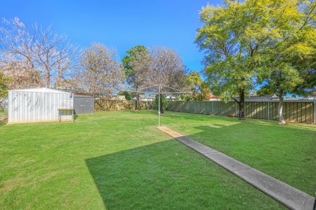 Neat and Tidy Tamworth West - Photo 5