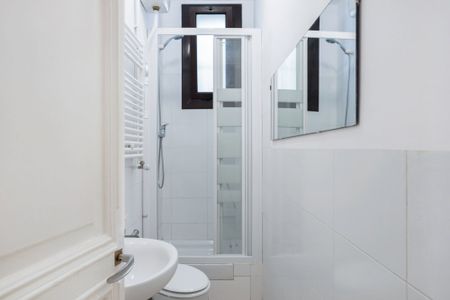 Bright room in les Heures street - Photo 3