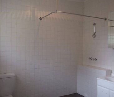 Single Fronted Cottage in Cosmopolitan Location - Photo 6