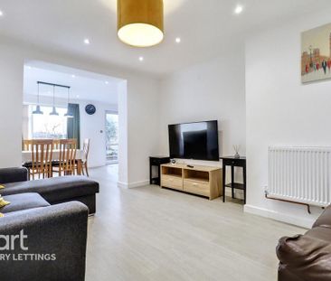 2 bedroom semi-detached house to rent - Photo 2