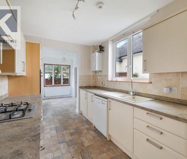 3 bedroom semi-detached bungalow to rent - Photo 4