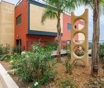 Appartement à louer Eze, Cote d'Azur, France - Photo 1