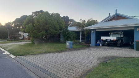 Rockingham - Photo 5