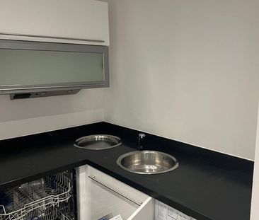 1 Bed Flat, Commercial Street, M15 - Photo 1