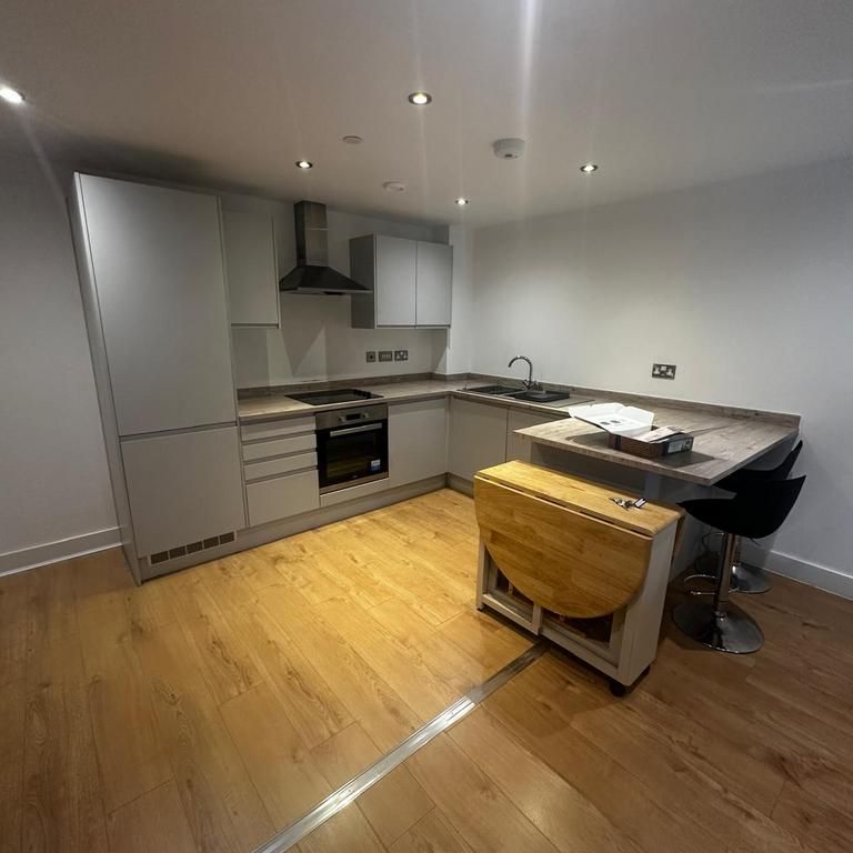1 bedroom flat to rent - Photo 1