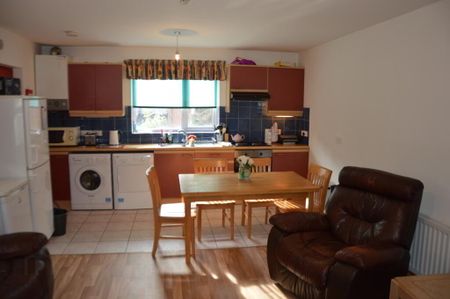 Flat 2 72 Fitzroy Av, Belfast, BT7 1HX - Photo 2