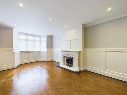 3 bedroom semi-detached house to rent - Photo 1