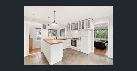 Fully Furnished Charming Home - Photo 2