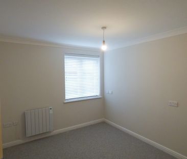 Flat to rent on - Photo 4