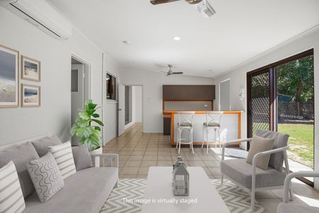 Just moments from the beach. - Photo 4