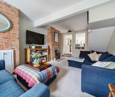 2 bedroom terraced house to rent - Photo 1