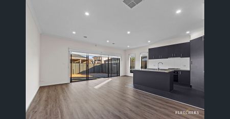 Modern Comfort and Style in a Prime Tarneit Location - Photo 2