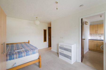 Studio to rent - Photo 2