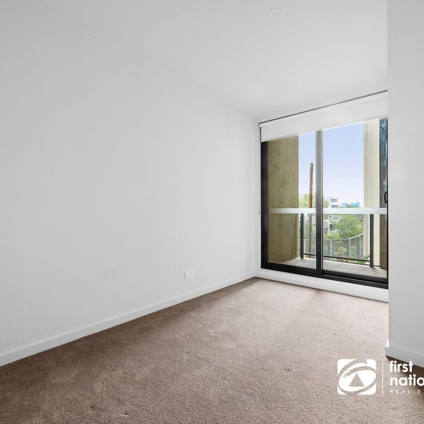 Inner City Lifestyle Convenience - Photo 1