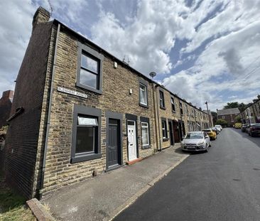 2 bedroom end of terrace house to rent - Photo 6