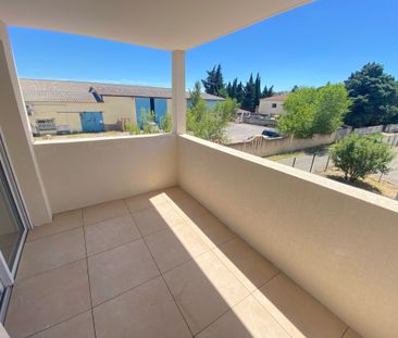 ARLES - T2 avec Terrasse et Parking - Photo 5