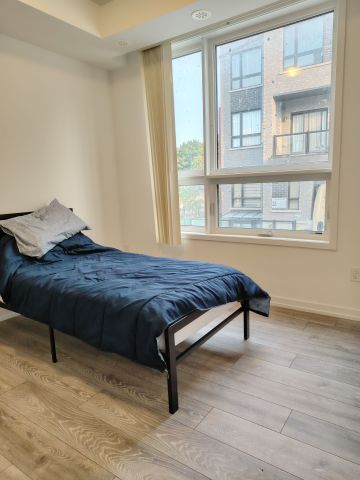 For Lease - 20 Lytham Green Circle, Newmarket, Ontario - Photo 3