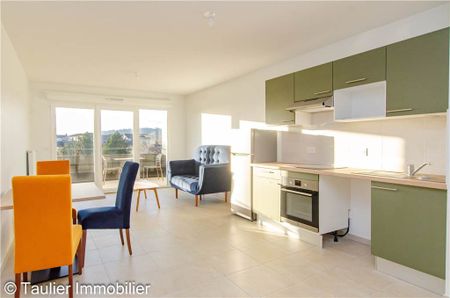 Location Appartement 3 pièces 61m² ST MARCELLIN 38160 - Photo 2