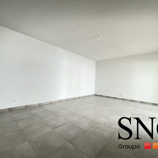 T3 AVEC LOGGIA ET PARKING - Photo 1