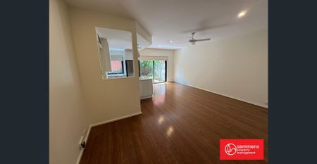 BEAUTIFULLY PRESENTED HOME IN NORWOOD - Photo 3