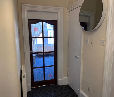 2 Bed Flat, Allison Street, G42 - Photo 6