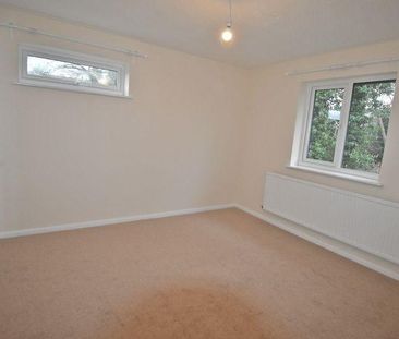 2 bedroom terraced house to rent - Photo 6