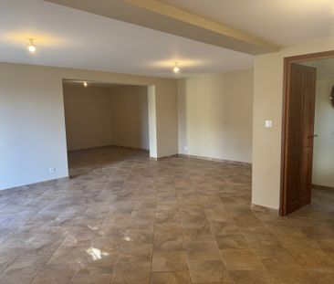 Location Appartement 2 pièces 70m² LORGUES 83510 - Photo 1