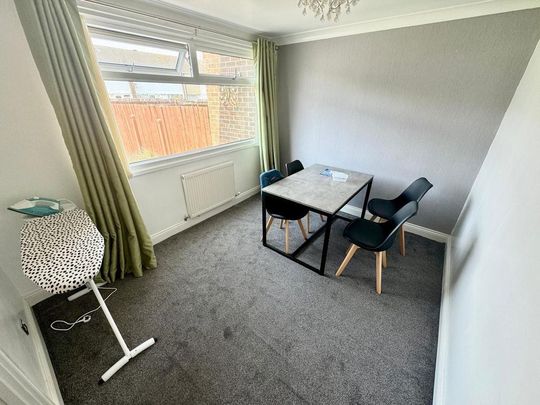 4 bedroom house share to rent - Photo 1