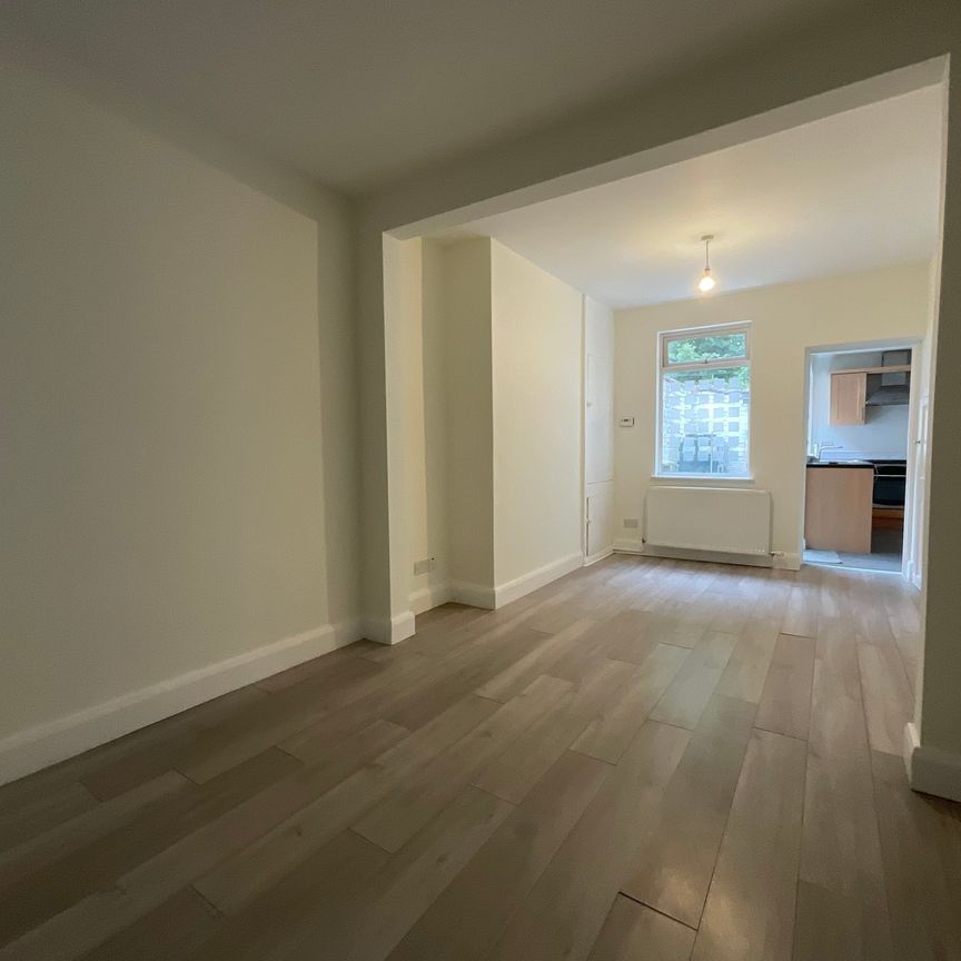 25 Rutherglen Street, Belfast, BT13 3LR - Photo 1