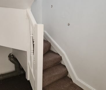 1 Bed Flat, Barking Road, E13 - Photo 6