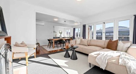 Stunning Three Bedroom in Fairfield - Photo 4