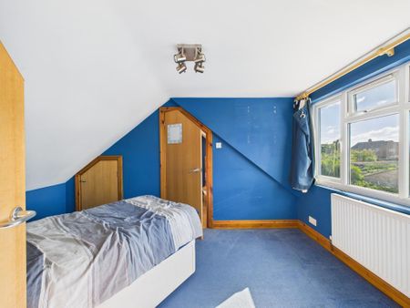 3 bedroom semi-detached house to rent - Photo 4