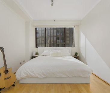 Paramount - Unfurnished - Available Now - Photo 3
