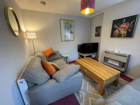 5 bedroom private hall to rent - Photo 5