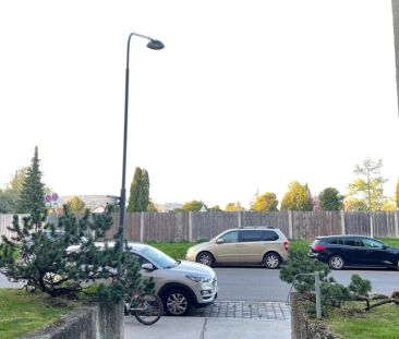 Natürlich beschattete 2 Zimmer mit Balkon und separater Küche - Photo 6