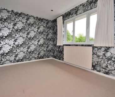 2 bedroom mid terraced house to rent, - Photo 5